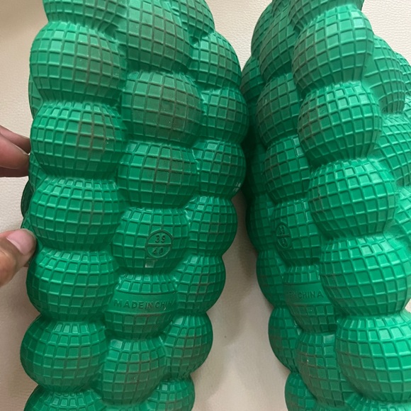 Women's Summer Textured Bubble Slides - Picture 6 of 6